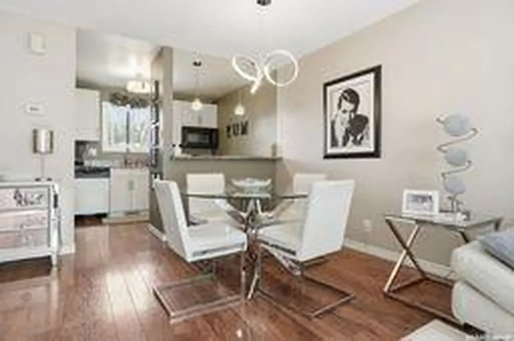 9 Ryan Road Regina SK S4S 6X9