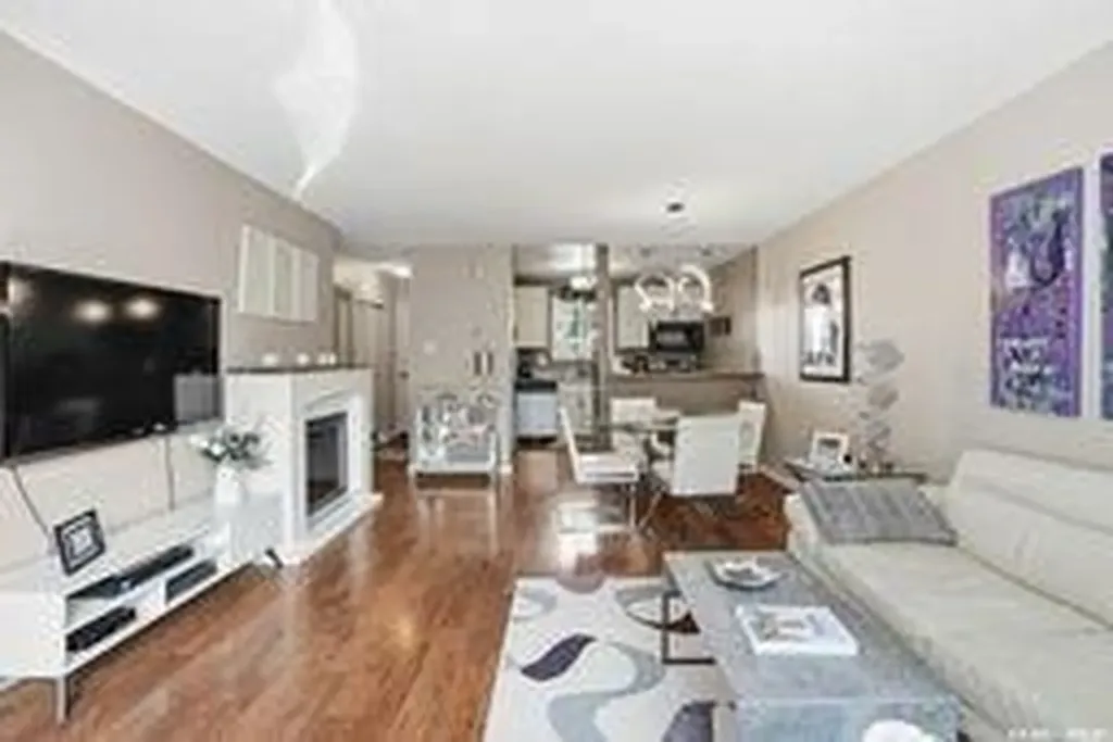 9 Ryan Road Regina SK S4S 6X9
