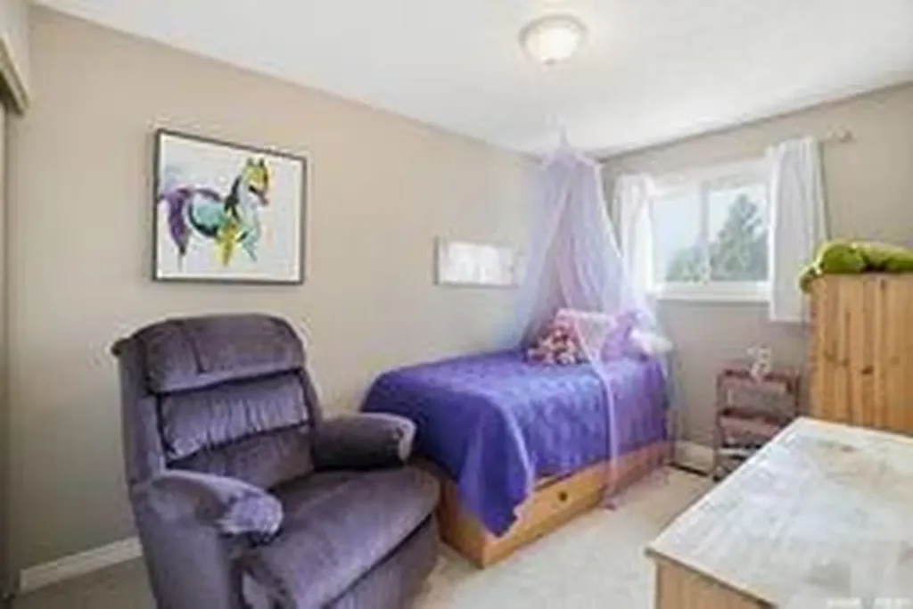 9 Ryan Road Regina SK S4S 6X9