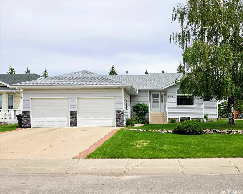 1306 4th Street Humboldt SK S0K 2A0