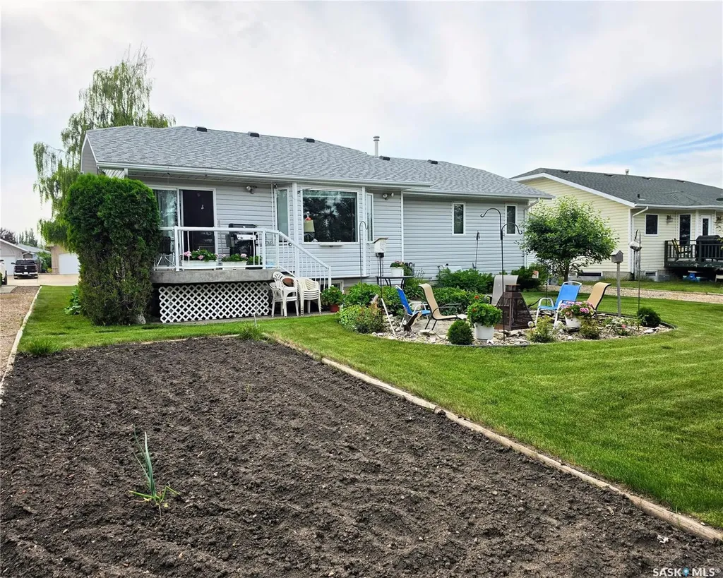 1306 4th Street Humboldt SK S0K 2A0