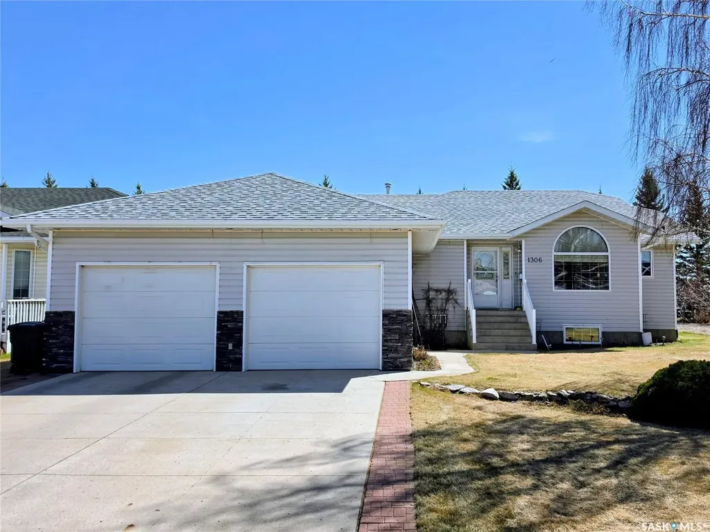 1306 4th Street Humboldt SK S0K 2A0