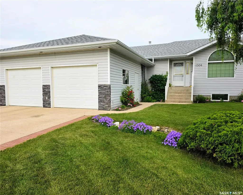 1306 4th Street Humboldt SK S0K 2A0