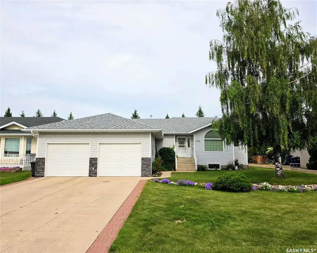 1306 4th Street Humboldt SK S0K 2A0