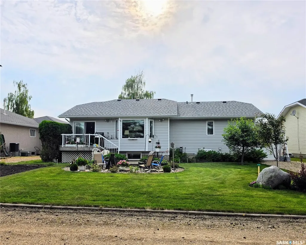 1306 4th Street Humboldt SK S0K 2A0
