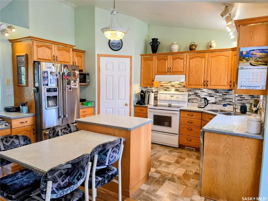 1306 4th Street Humboldt SK S0K 2A0