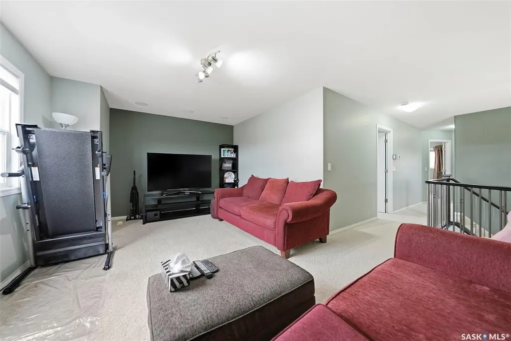 519 Rempel Manor Saskatoon SK S7T 0J3