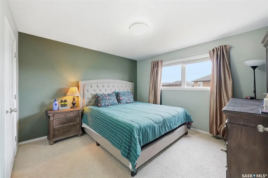 519 Rempel Manor Saskatoon SK S7T 0J3