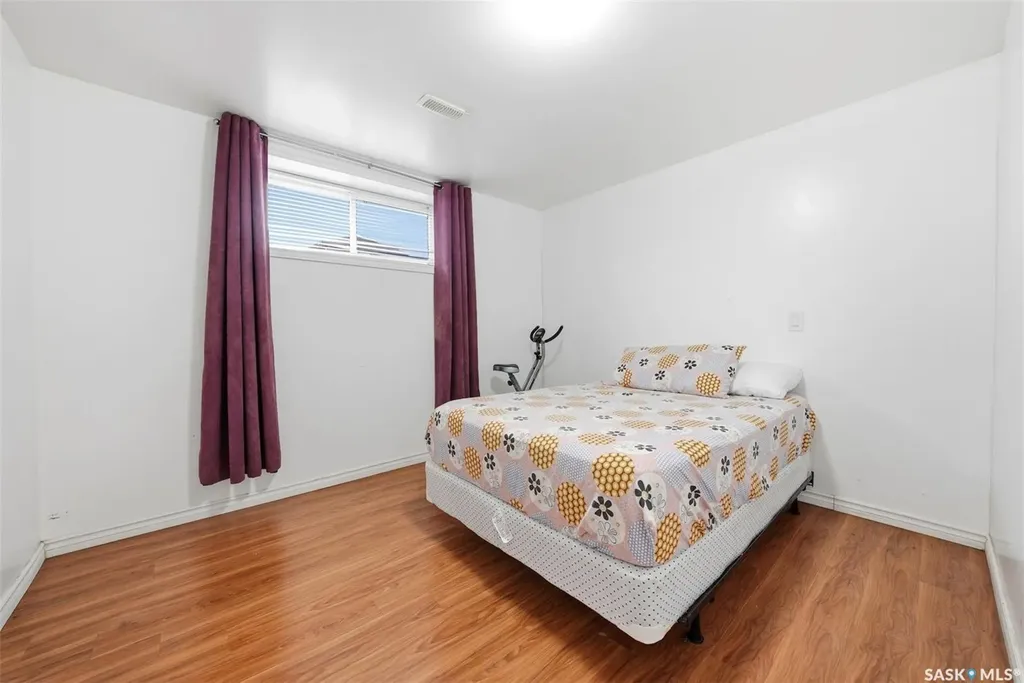 519 Rempel Manor Saskatoon SK S7T 0J3