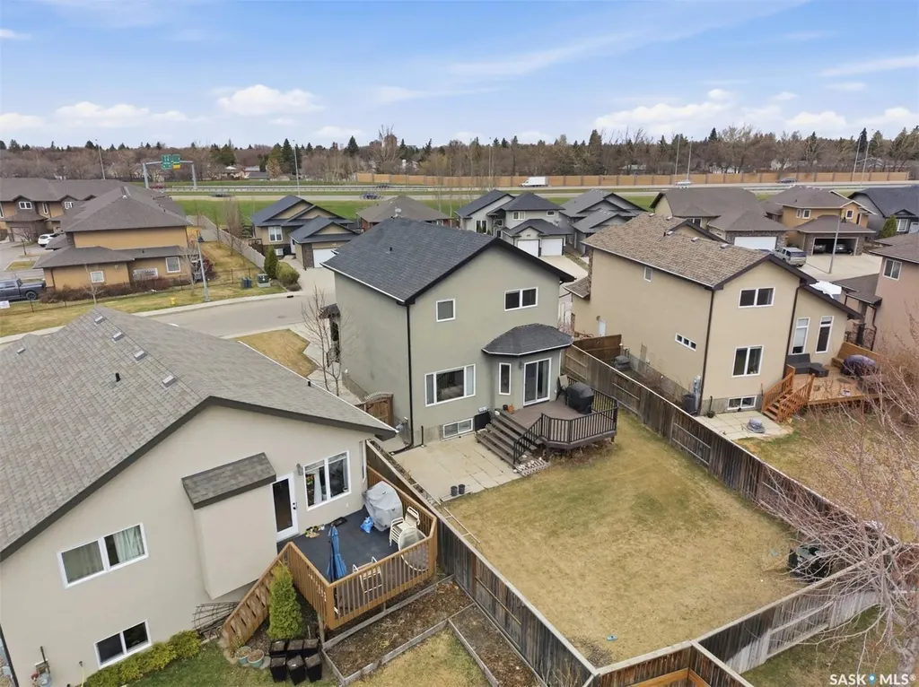 519 Rempel Manor Saskatoon SK S7T 0J3