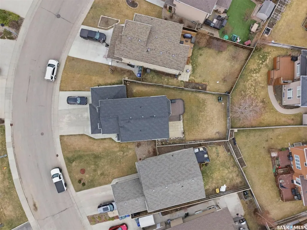 519 Rempel Manor Saskatoon SK S7T 0J3