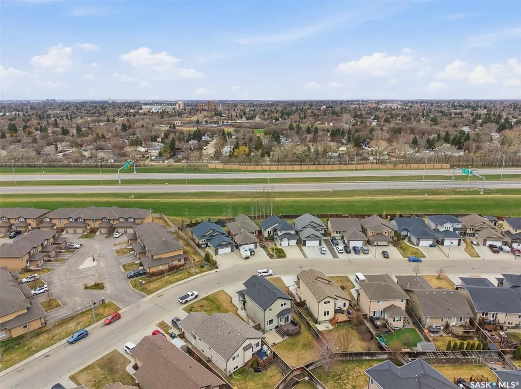 519 Rempel Manor Saskatoon SK S7T 0J3
