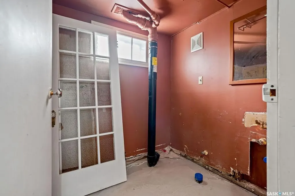 2445 Reynolds Street Regina SK S4N 3N8