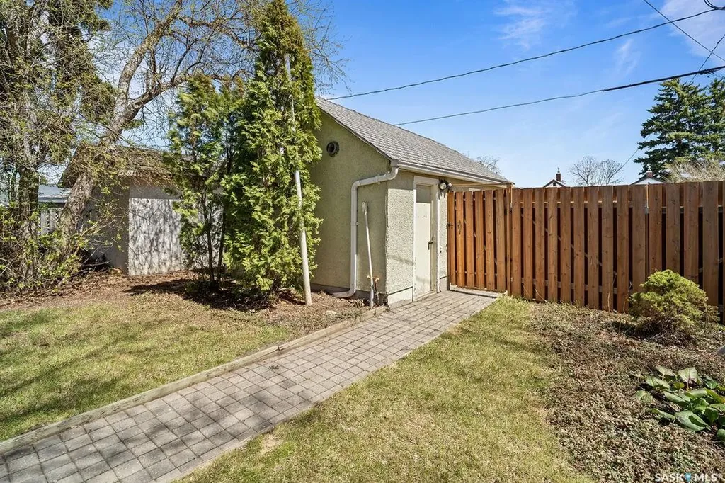 2445 Reynolds Street Regina SK S4N 3N8