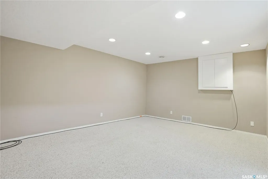 410 Keevil Crescent Saskatoon SK S7N 4R6