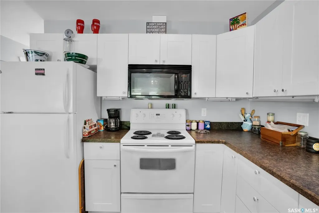 607 Brighton Street Saskatchewan Beach SK S0G 4L0
