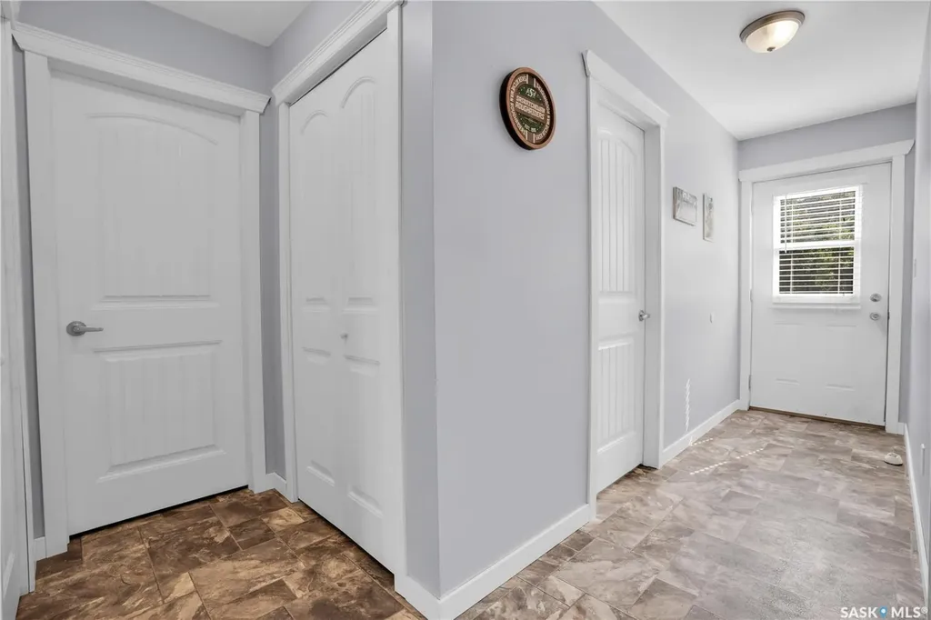 607 Brighton Street Saskatchewan Beach SK S0G 4L0