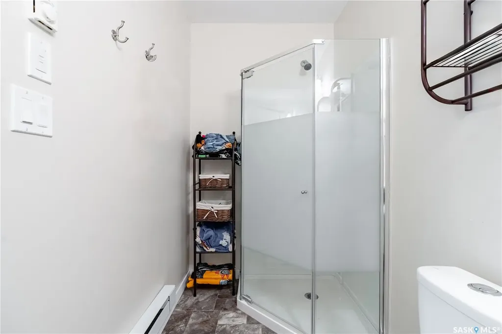 607 Brighton Street Saskatchewan Beach SK S0G 4L0