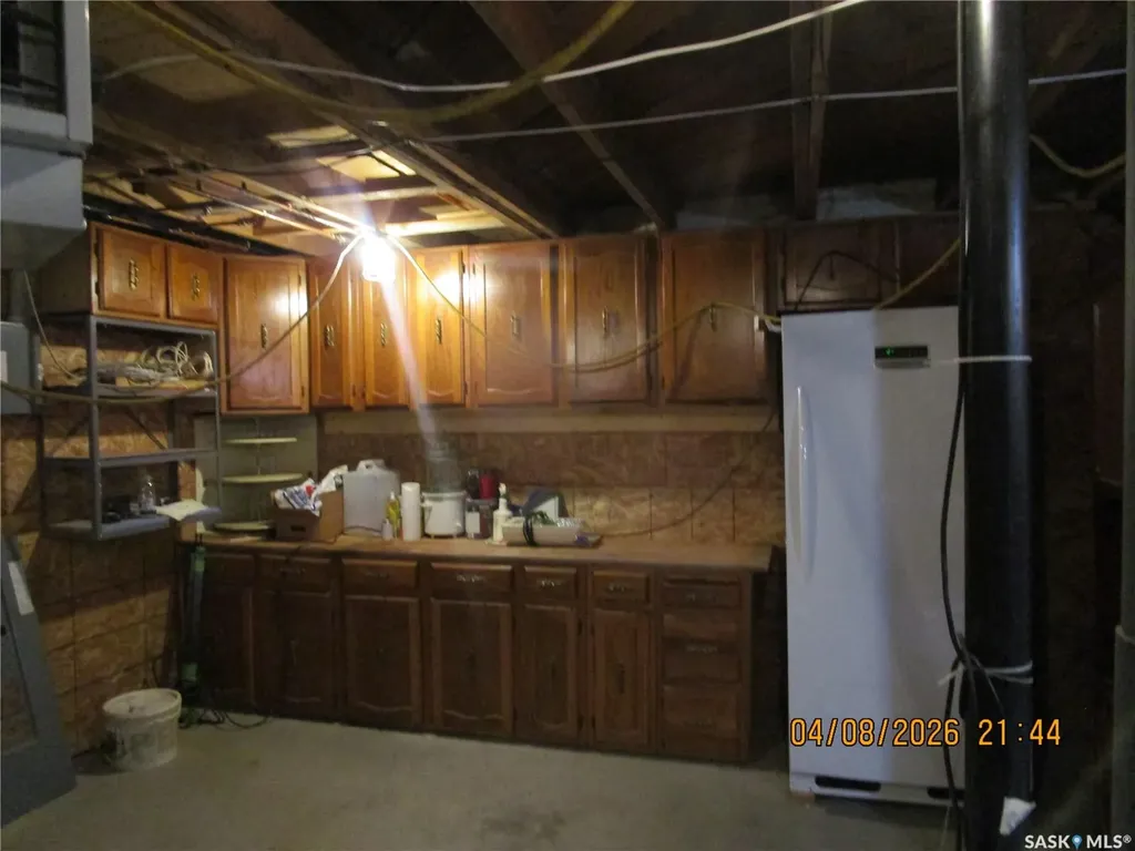233 4th Avenue E Gravelbourg SK S0H 1X0