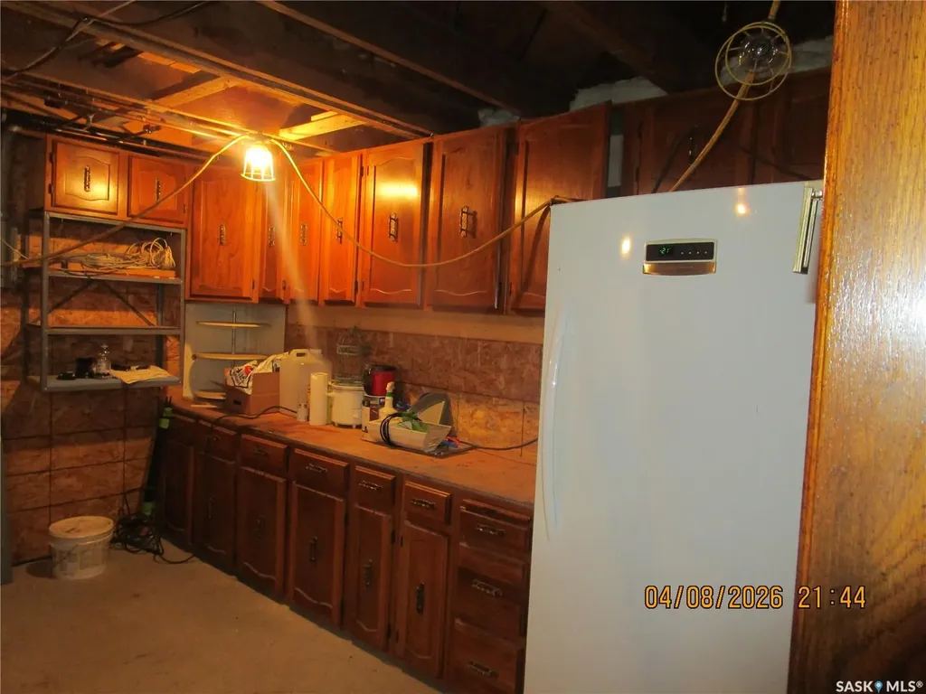 233 4th Avenue E Gravelbourg SK S0H 1X0