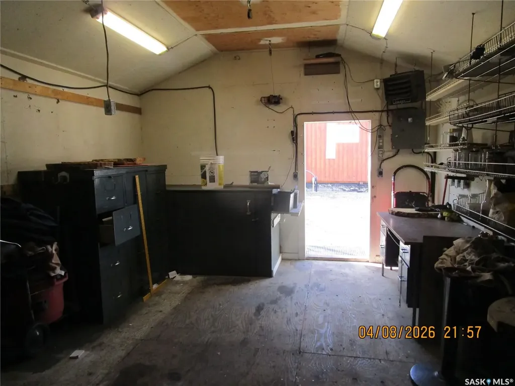233 4th Avenue E Gravelbourg SK S0H 1X0