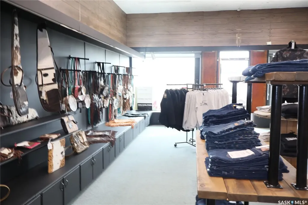 128 Centre Street Assiniboia SK S0H 0B0