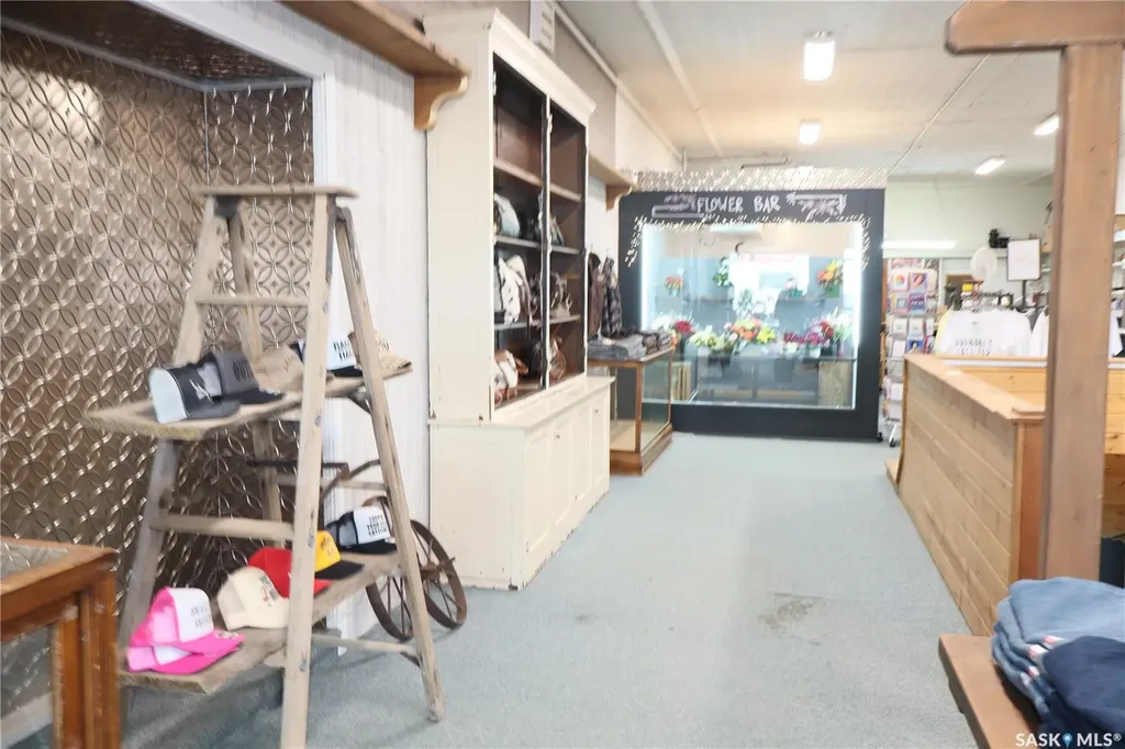 128 Centre Street Assiniboia SK S0H 0B0