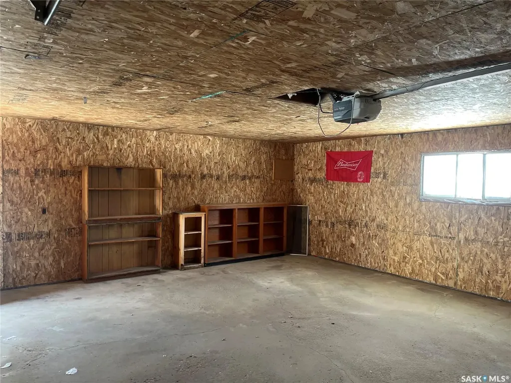 2745 Abbott Road Regina SK S4N 2J7