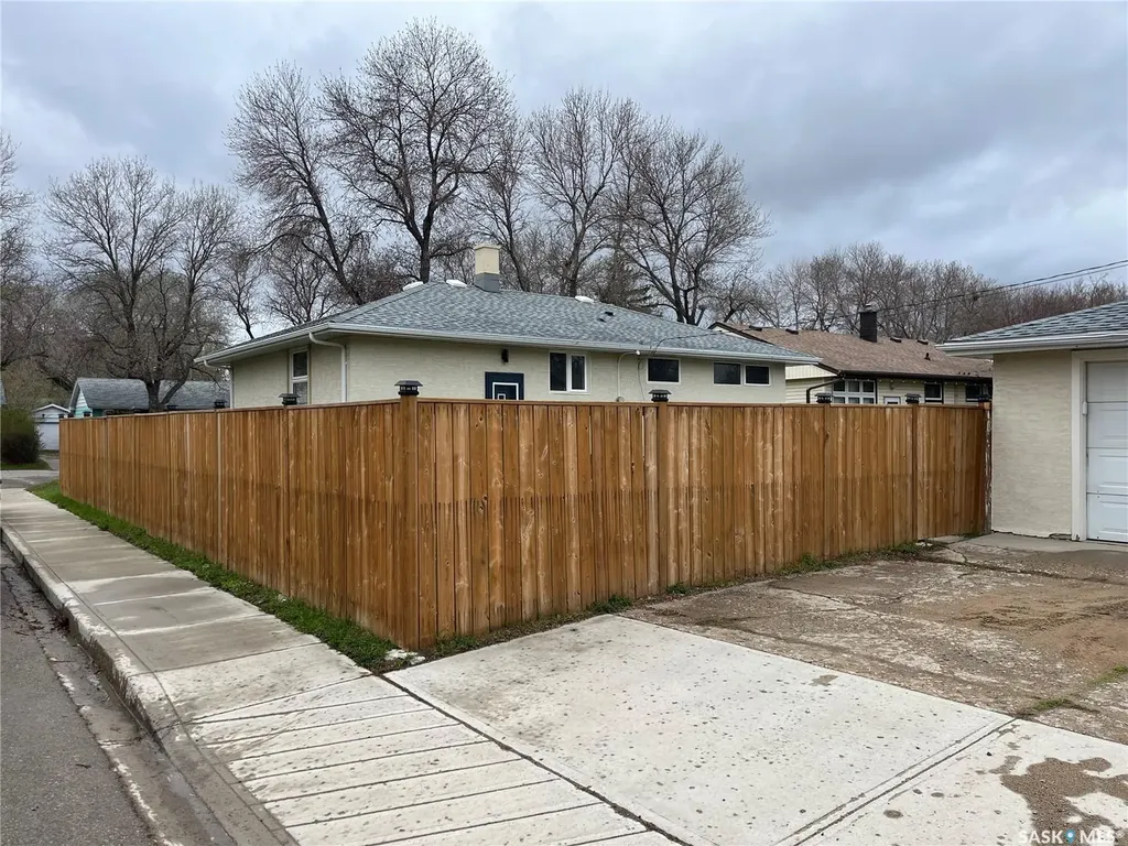 2745 Abbott Road Regina SK S4N 2J7