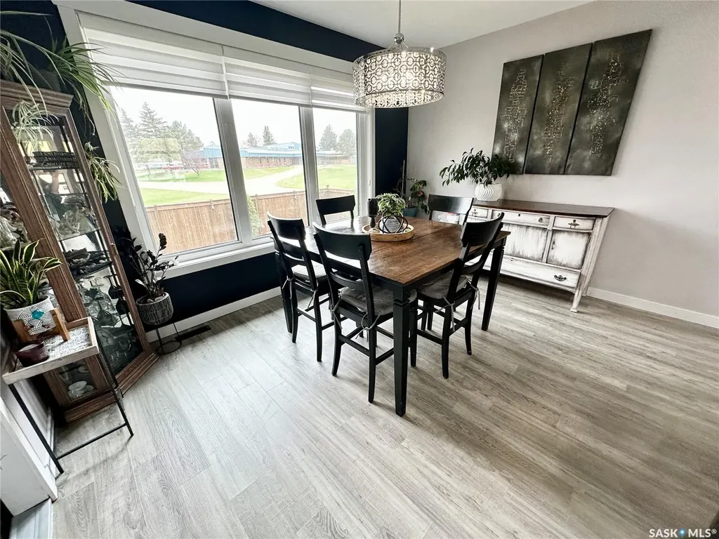 1 Lloyd Avenue Fillmore SK S0G 1N0