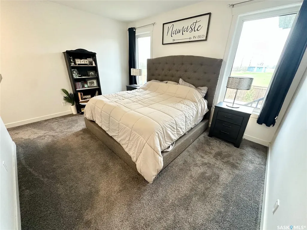 1 Lloyd Avenue Fillmore SK S0G 1N0