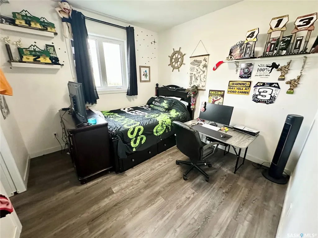 1 Lloyd Avenue Fillmore SK S0G 1N0