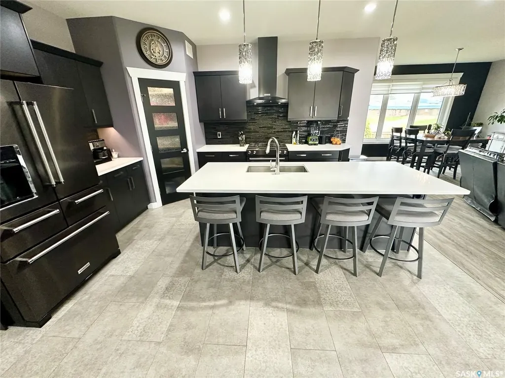 1 Lloyd Avenue Fillmore SK S0G 1N0