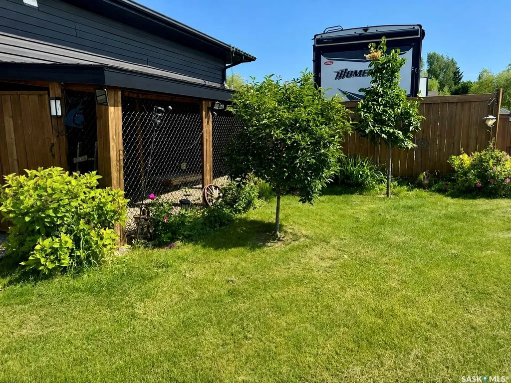 1 Lloyd Avenue Fillmore SK S0G 1N0