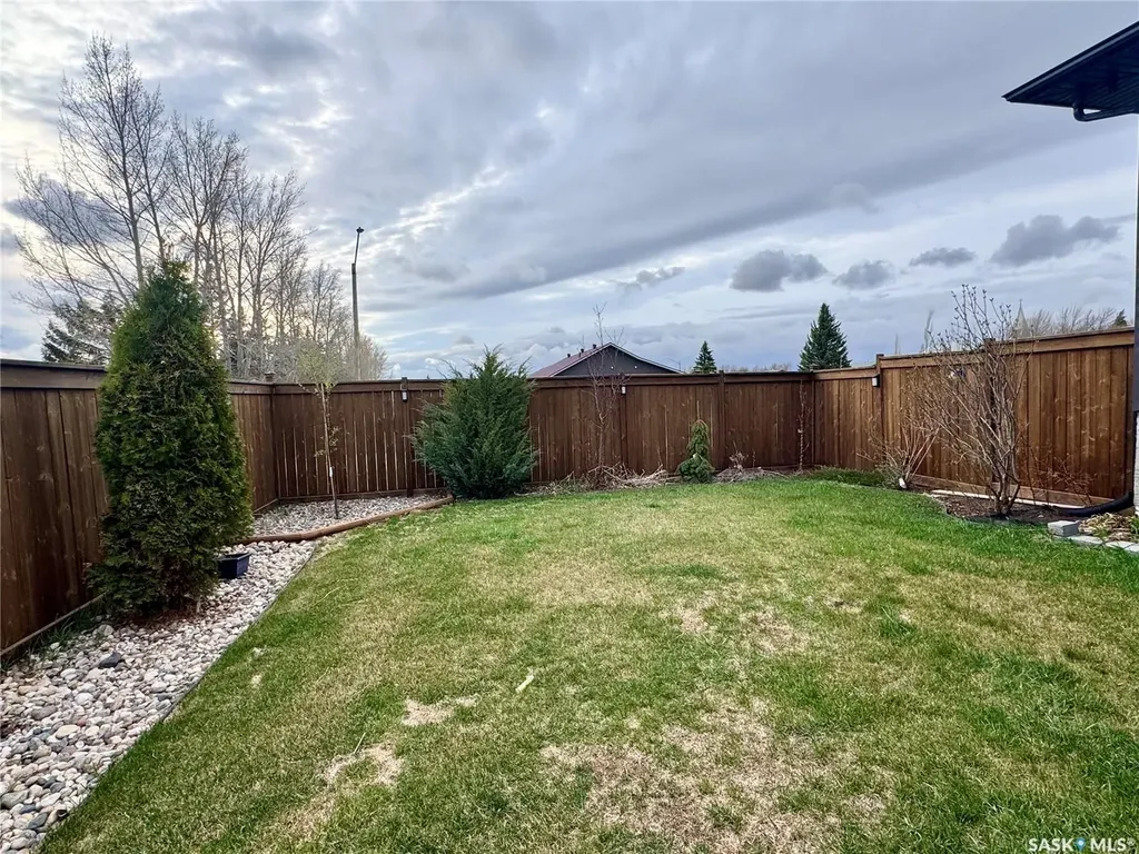 1 Lloyd Avenue Fillmore SK S0G 1N0