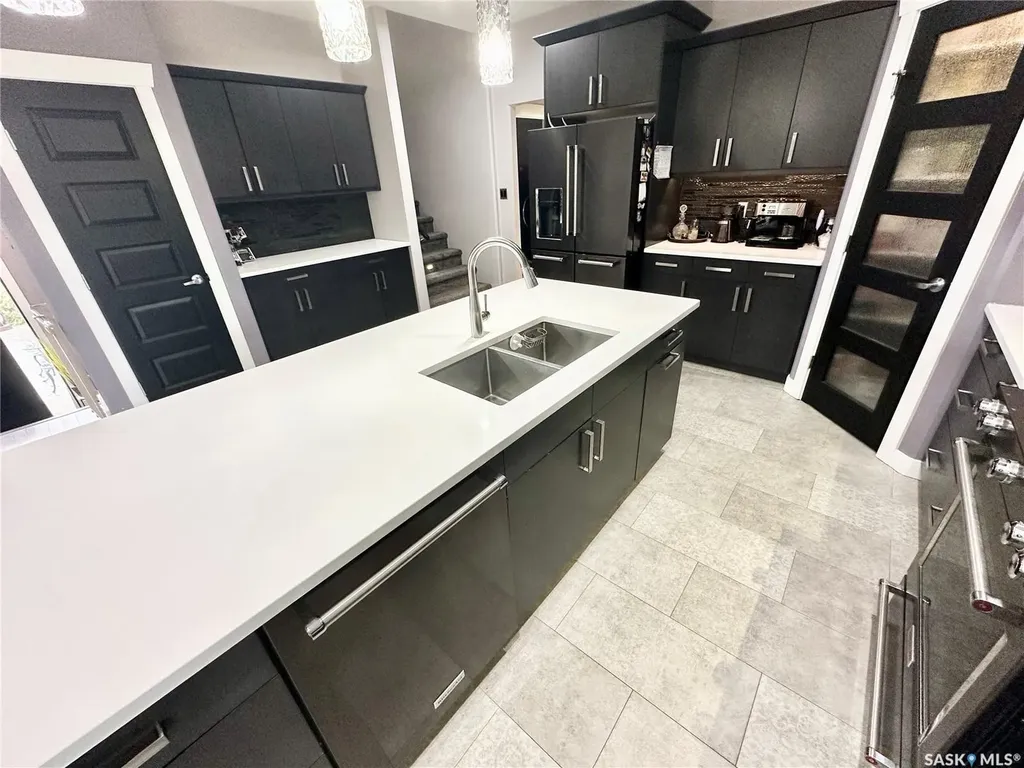 1 Lloyd Avenue Fillmore SK S0G 1N0