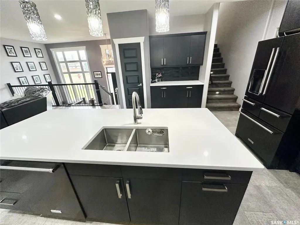 1 Lloyd Avenue Fillmore SK S0G 1N0