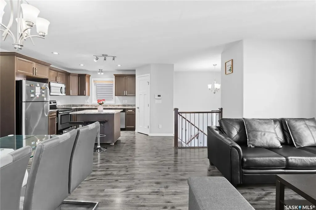 119 Maningas Bend Saskatoon SK S7S 1N1
