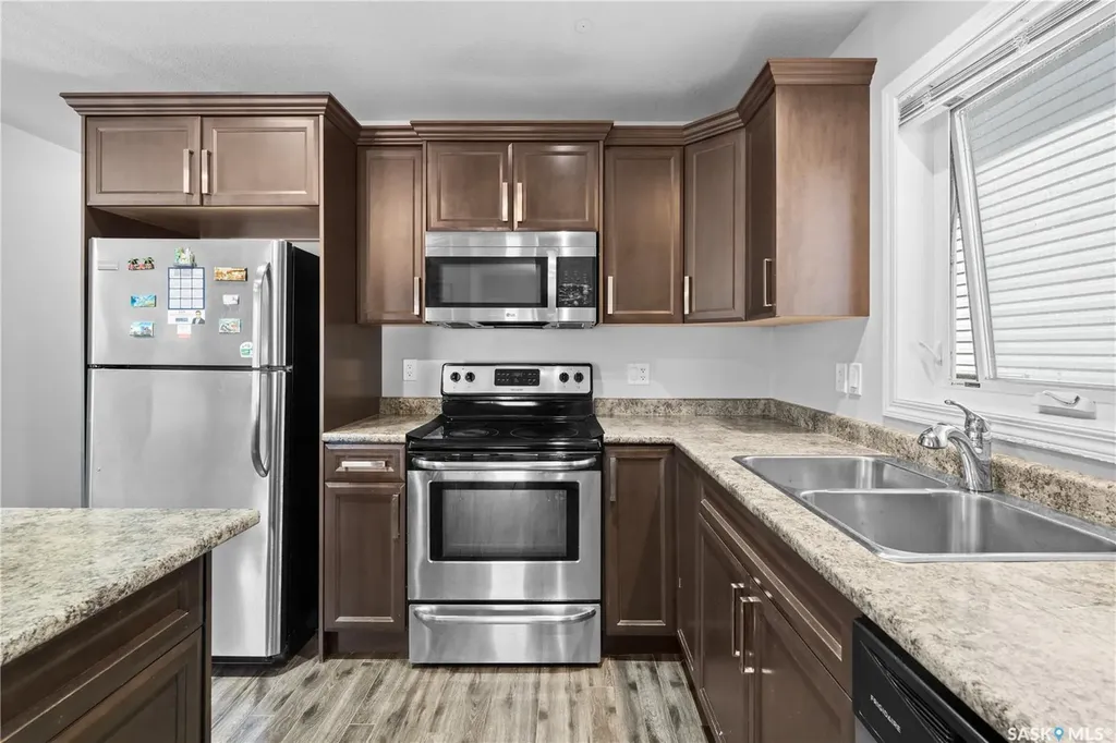 119 Maningas Bend Saskatoon SK S7S 1N1