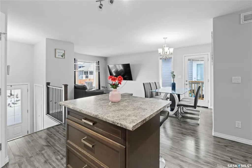 119 Maningas Bend Saskatoon SK S7S 1N1