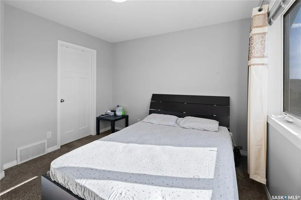 119 Maningas Bend Saskatoon SK S7S 1N1