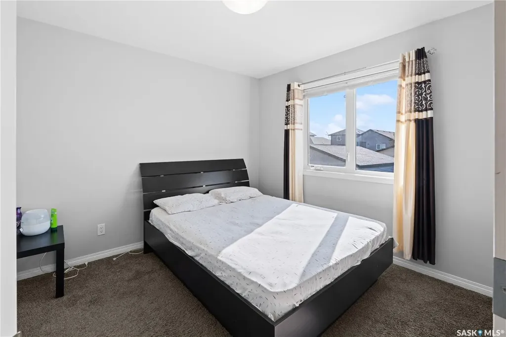 119 Maningas Bend Saskatoon SK S7S 1N1