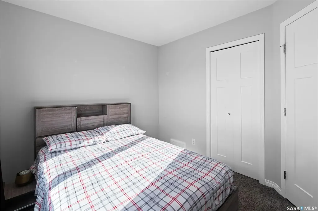 119 Maningas Bend Saskatoon SK S7S 1N1
