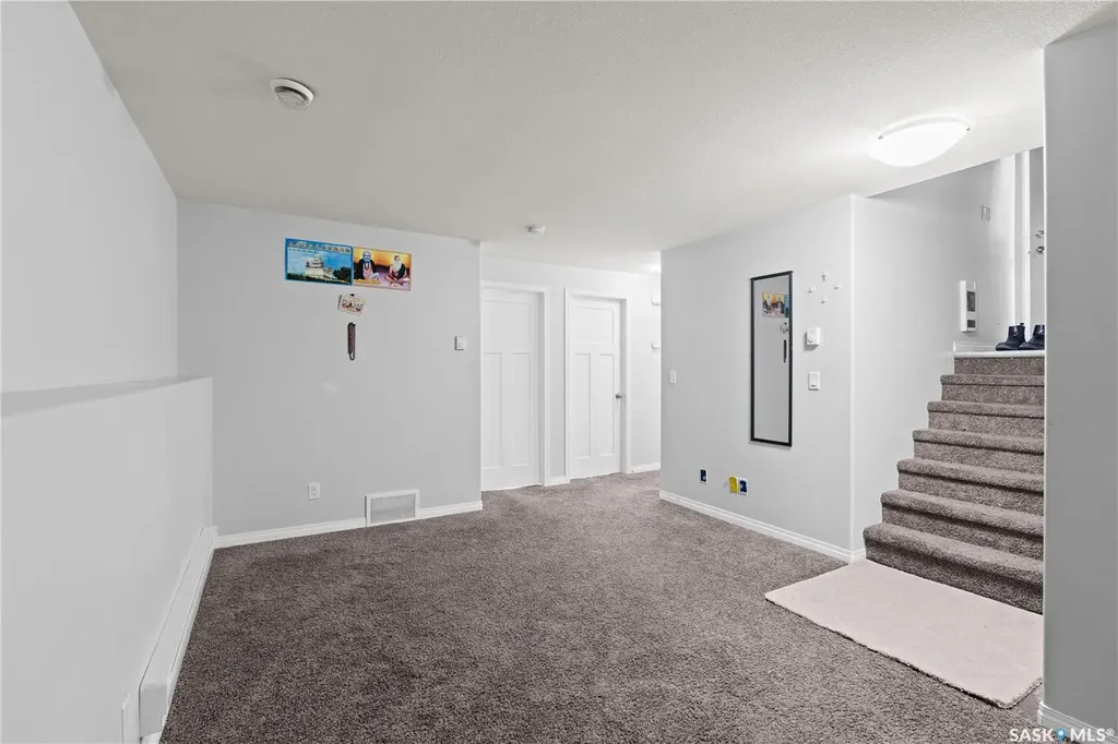 119 Maningas Bend Saskatoon SK S7S 1N1