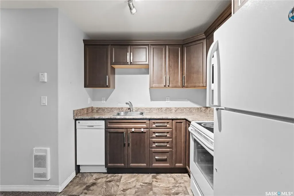 119 Maningas Bend Saskatoon SK S7S 1N1
