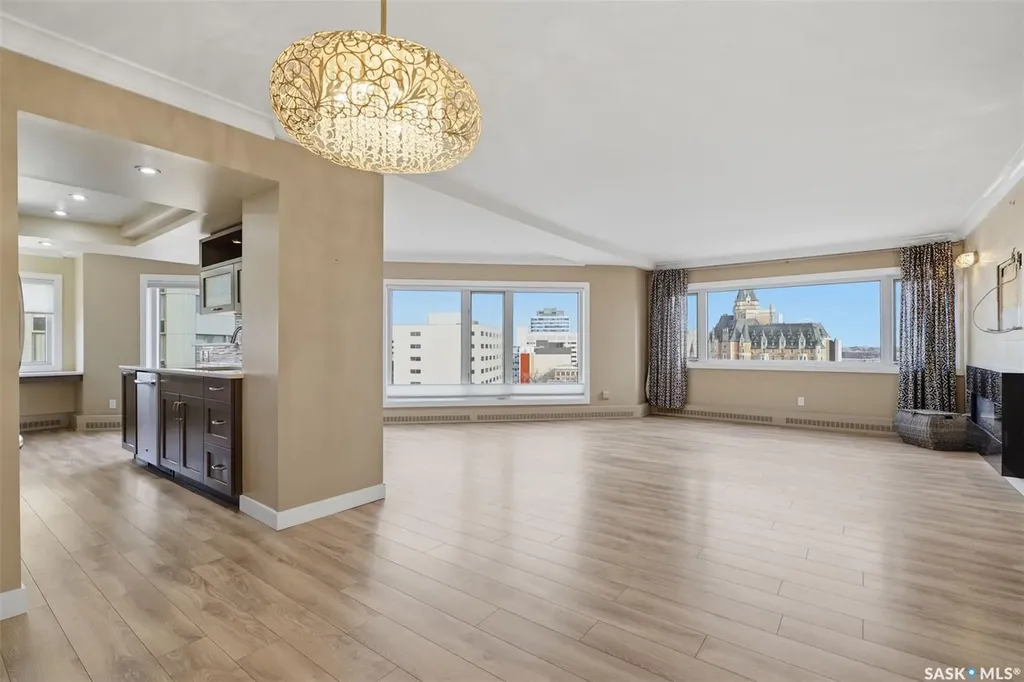 424 Spadina Crescent E Saskatoon SK S7K 6X7