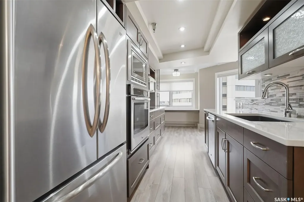 424 Spadina Crescent E Saskatoon SK S7K 6X7