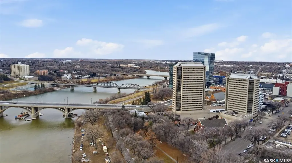 424 Spadina Crescent E Saskatoon SK S7K 6X7