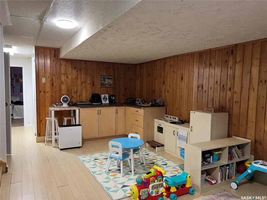 23 Marion Crescent Meadow Lake SK S9X 1B7