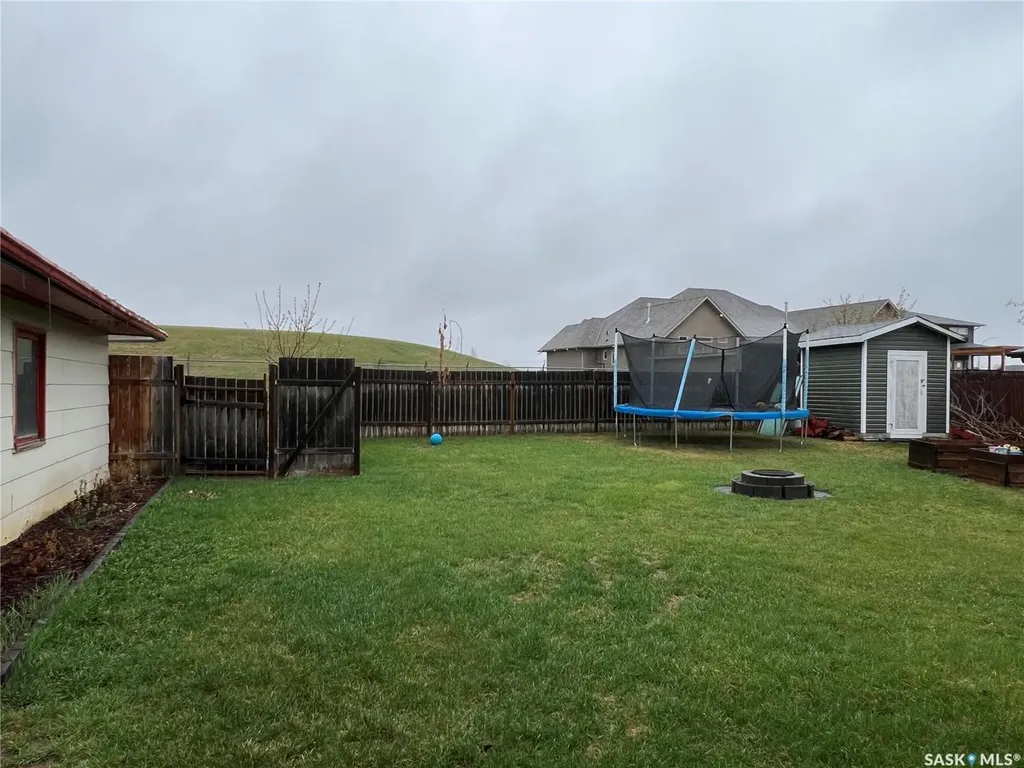 23 Marion Crescent Meadow Lake SK S9X 1B7